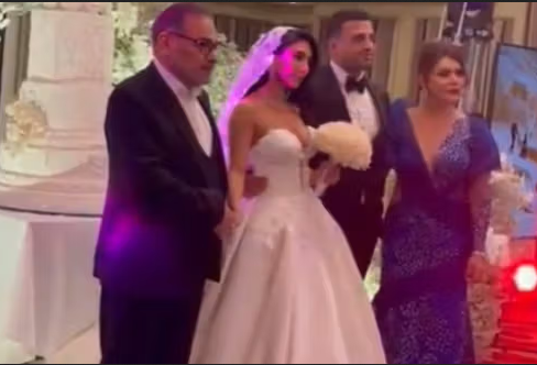 Vague de critiques d'internautes contre l'hypocrisie des responsables et le hijab obligatoire après la diffusion de la vidéo du mariage de la fille de Shamkhani
